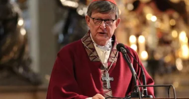 Kardinál Woelki vyzdvihuje plody tradiční liturgie mezi mládeží
